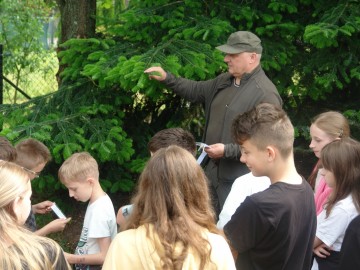 Szkolenie z rozpoznawania liści w Przedborskim Parku Krajobrazowym, 